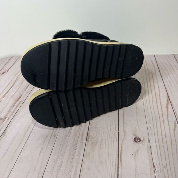 UGG by Koolaburra Tynlee Black Suede Leather Faux Fur Lined Zip Up Boots Winter - Picture 3 of 8